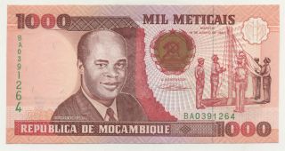 Mozambique 1000 Meticais 16 - 6 - 1991 Pick 135 Unc photo