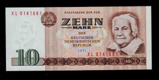 Germany Democratic 10 Deutsche Mark 1975 Xl Pick 28 Unc. photo