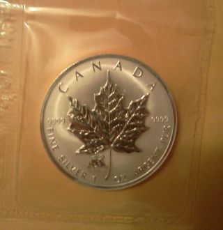 2004 1 Oz Silver Maple Leaf Monkey Privy (25,  000 Minted) : photo