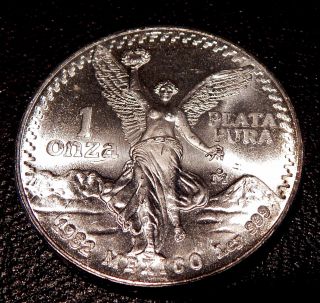 1982 Mexico One Ounce 999 Pure Silver Libertad Coin Un Circulated photo