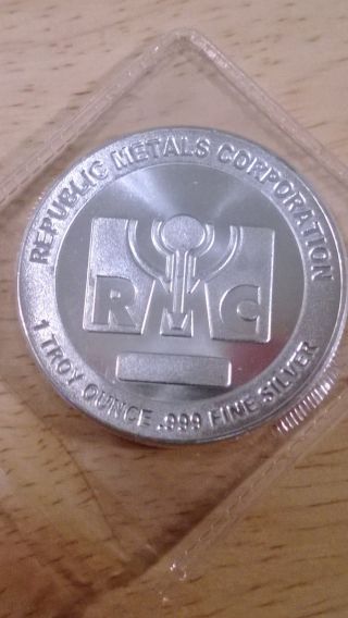 1 Oz.  999 Fine Silver Round Republic Metals photo