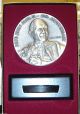 John Paul Ii Numbered Commemorative Medallion W/stand Boxed +certificate Coins: World photo 2