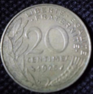 M49 Coin 20 Centimes 1975 France photo