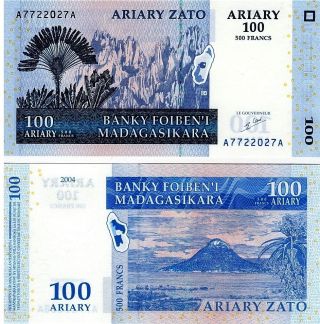 Madagascar 100 Ariary 2004 P - 86,  Unc Banknote Africa photo