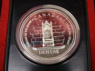 Rcm Canada 1977 Silver Jublilee $1 One Dollar Coin photo
