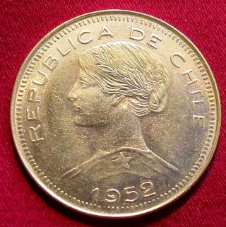 Chile - Gold 100 Pesos 1952 - Km 175 About X.  F photo