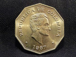 1 Peso Coin - 1967 - Republic Of Colombia - Copper - Nickel Km 229 photo