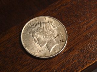 1922 Peace Dollar 90% Silver White Siver Coin Collectable Key Date photo