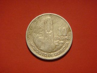 Guatemala 10 Centavos,  1970 Coin.  Monolith photo