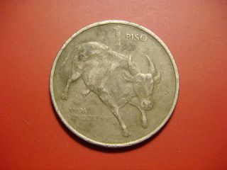 Philippines 1 Piso,  1989 Coin.  Tamaraw Bull.  Animal Coin photo