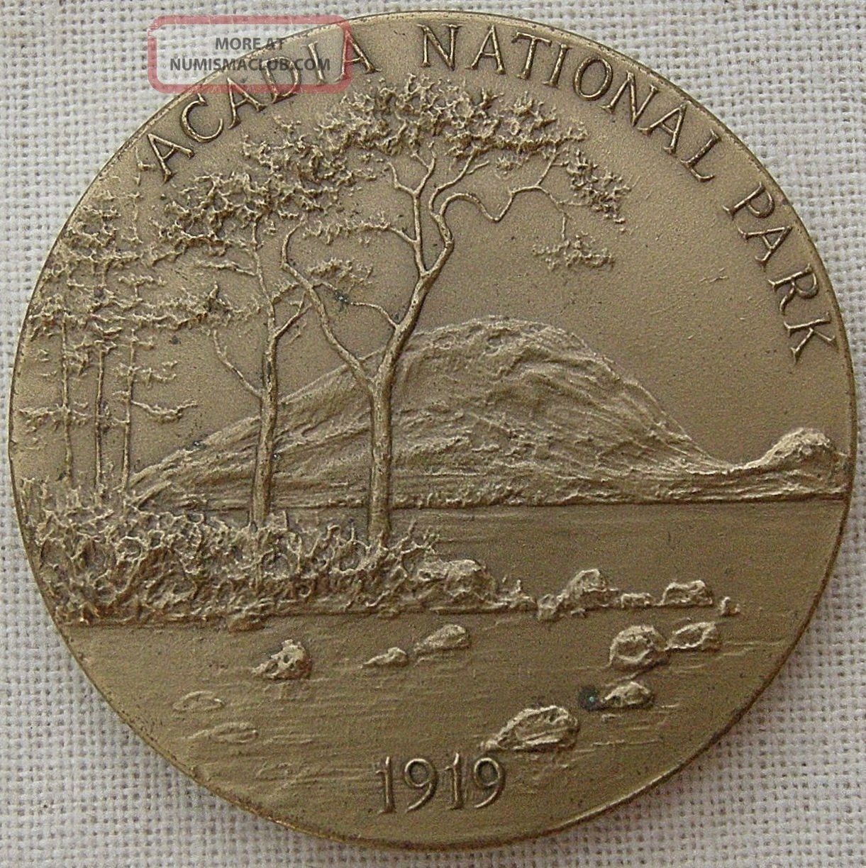 Maco.  National Parks Centennial,  Acadia Medal,  1972 By Frank Hagel Exonumia photo
