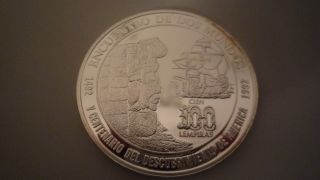 Honduras 100 Lempiras,  1992,  500th Anniversary - Discovery Of America Silver photo