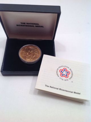 The National Bicentennial Medal 1776 - 1976 Us Gold Plated photo