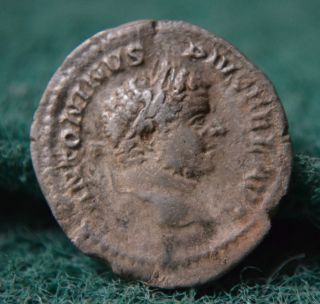 Ancient Roman Denarius Of Elagabalus,  218 - 222 Ad.  Silver Ag Coin.  Very Rare photo