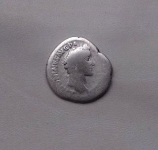 Antique Coin Silver Antoninus Pius Roman Denarius Ad 138 - 161 0765 photo