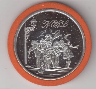 1992 Vintage Merry Christmas Design - 1 Oz.  999 Fine Silver Art Round photo