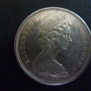 . 800 Silver 1966 Canada Queen Elizabeth Ii 50 Cents Coin Xyz - 99 photo