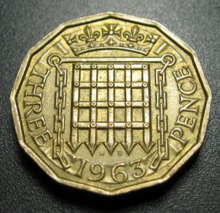 Great Britain 3 Pence Coin 1963 Km 900 Crowned Portcullis photo