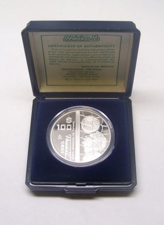 Mexico 1985 100 Pesos Coin.  925 Silver Proof World Cup Soccer Games Box photo