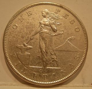 Philippines 1905s Silver Peso Xf - Au photo
