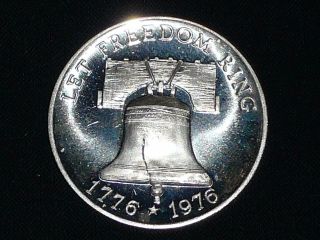 Unc.  1oz.  Silver Round.  999 Fine Silver Liberty Bell photo