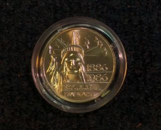 1986 Statue Of Liberty 100 Franc Silver Pied Fort France Coin - In Capsule photo