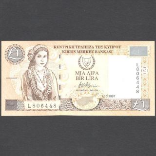 Cyprus 1.  10.  1997 One Pound Banknote Unc photo