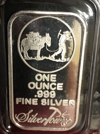 1 Oz Silvertowne Silver Bar.  999 Fine photo