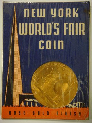 York World ' S Fair Coin,  Communications Building In Holder photo
