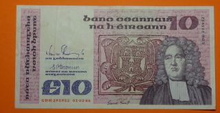 Ireland: Irish Ten Pound Note.  1.  2.  1988.  Jonathan Swift. photo