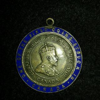 1908 Enameled Encased Canadian Large Cent Canada Medallion photo