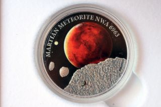2016 Mars Martian Meteorite Nwa 6963 $1 Niue 1oz Silver Coin 39/500 photo