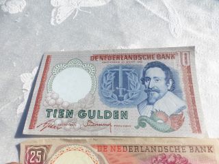 Netherlands 10 Gulden 1953 Hugo De Groot 25 Gulden Christiaan Huygens 1955 photo