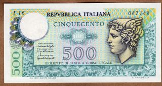 Italy - Banca D`italia - 500 Lire - 20.  12.  1976 - P95 - About Uncirculated photo