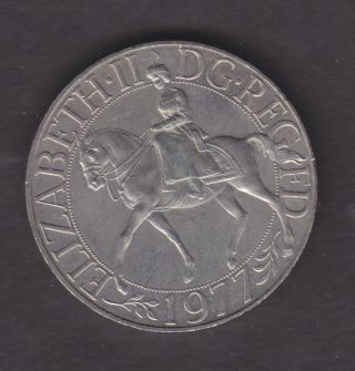 1977 British Qeii Silver Jubilee Commemorative Crown. photo