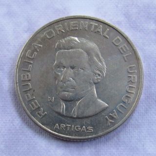 Uruguay 100 Pesos,  1973 - Domestic photo