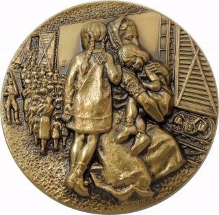 Remember Jewish Holocaust Medal By M.  Frankenhuis,  Weistrop - Rare photo