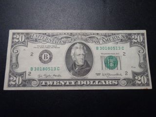 (1) $20.  00 Series 1977 Federal Reserve Note Xf Circulated. photo