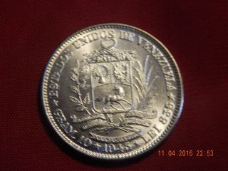 1945 Venezuala Dos Bolivares - Bu Silver (. 2685 Asw) - 3,  000,  000 Only - 27 Mm photo