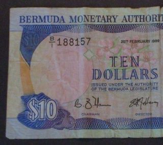 Bermuda Monetary Authority Qv 1989 $10 Banknote Circulated photo