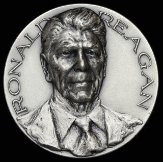 1981 Ronald Reagan Official Inauguration Silver Medal By Medallic Art Co.  Maco photo