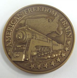 1976 Bronze Medallic Arts Freedom Train Medal Box photo