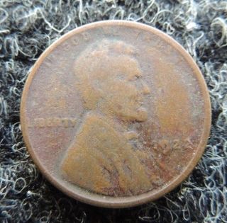 1922 - D Lincoln Cent { Very Weak 