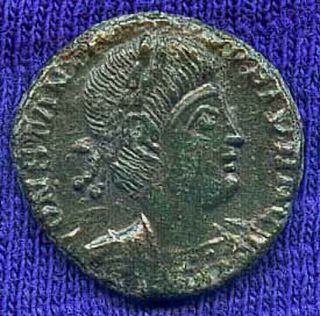 Roman Imperial - Constantine Ii (337 - 340ad) Ae 3/4 13mm Trier / Gloria Exercitvs photo