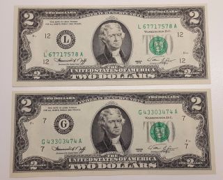 (2) 1976 Us 2 Dollar Bill Note Green Seal Crisp Uncirculated photo