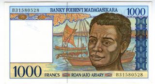 Madagascar 1000 Francs 1994 P - 76b Aunc photo