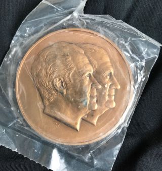1973 Richard Nixon - Spiro Agnew Inaugural Medallion,  Gilt Bronze photo