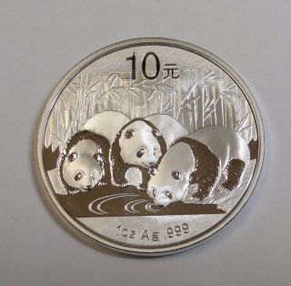 2013 10 Yuan Chinese Panda 1oz.  999 Fine Silver Choice Unc Coin photo