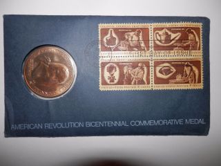 American Revolution Bicentennial Commemorative Medal 1972 First Day Issue July 4 photo