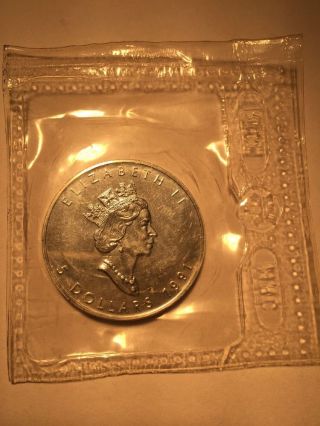 1991 Canada $5 Maple Leaf 1 Oz.  Silver Bullion.  9999 Fine Rcm Proof - Like photo